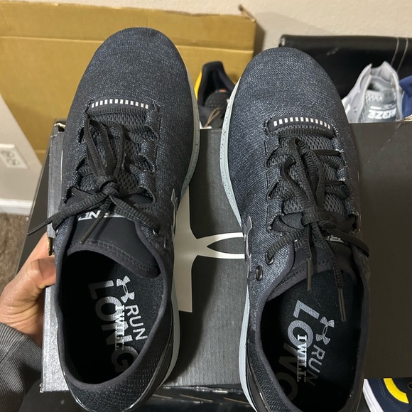 UNDER ARMOUR CHARGED BANDIT 3'STEALTH GREY SIZE 12 4E Wide Brand New - Picture 3 of 8